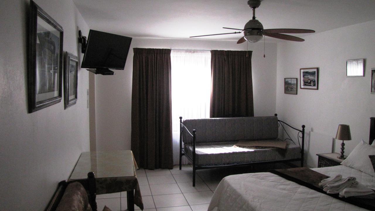 Bel Air Guest House Piet Retief Exterior foto
